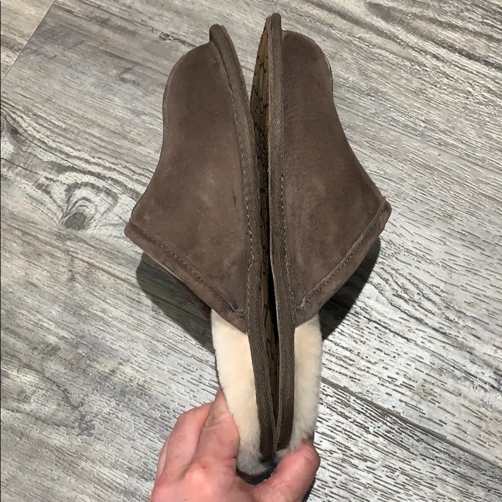 Nib Ugg Men’s Brown Scuf Slipper Slides - image 4
